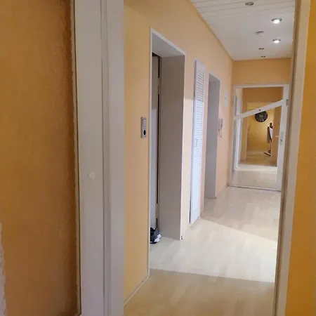 Apartment Casa Dami - Charmante Ferien- Und Monteurwohnung In Flughafennaehe *