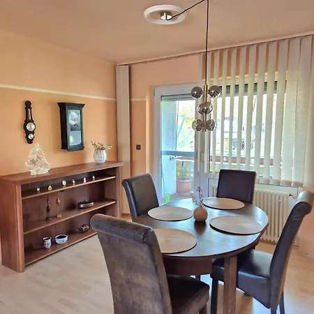 Casa Dami - Charmante Ferien- Und Monteurwohnung In Flughafennaehe Apartment Hugelsheim