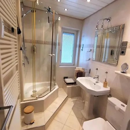 Casa Dami - Charmante Ferien- Und Monteurwohnung In Flughafennähe