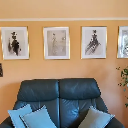 Apartment Casa Dami - Charmante Ferien- Und Monteurwohnung In Flughafennaehe *